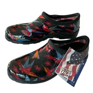 Sloggers Hummingbird Waterproof Slip Resistant GARDEN SHOES Size 9 NWT